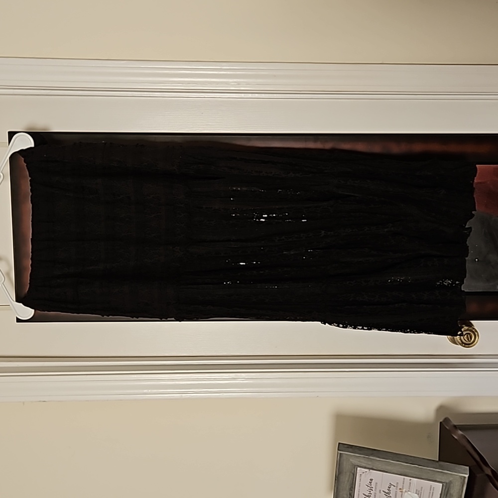 Black Lacy Floorlength Skirt. XL.